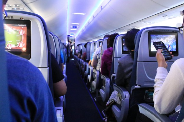 Laser za sigurno povezivanje putnika u zrakoplovima