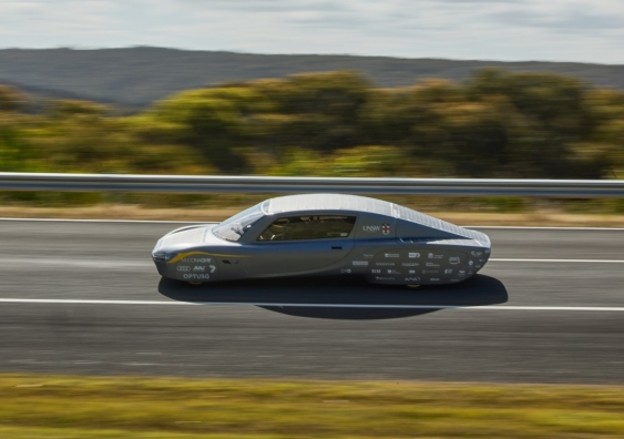 Novi brzinski rekord za solarne automobile