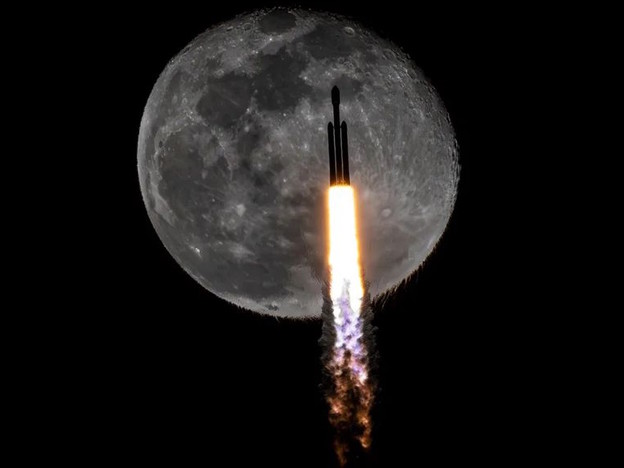 Ovo je nagrađena fotka Falcon Heavy rakete