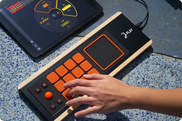 VIDEO: Digitalni instrument omogućuje sviranje svakome