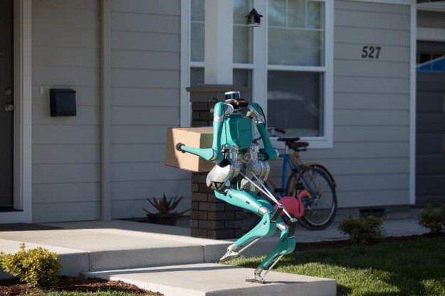 VIDEO: Fordov robot za dostavu robe pred vrata