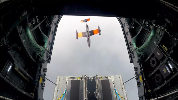 VIDEO: Lansiran borbeni dron iz transportnog zrakoplova