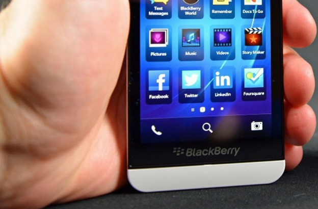 BlackBerry i Foxconn lansiraju novi BB10 telefon